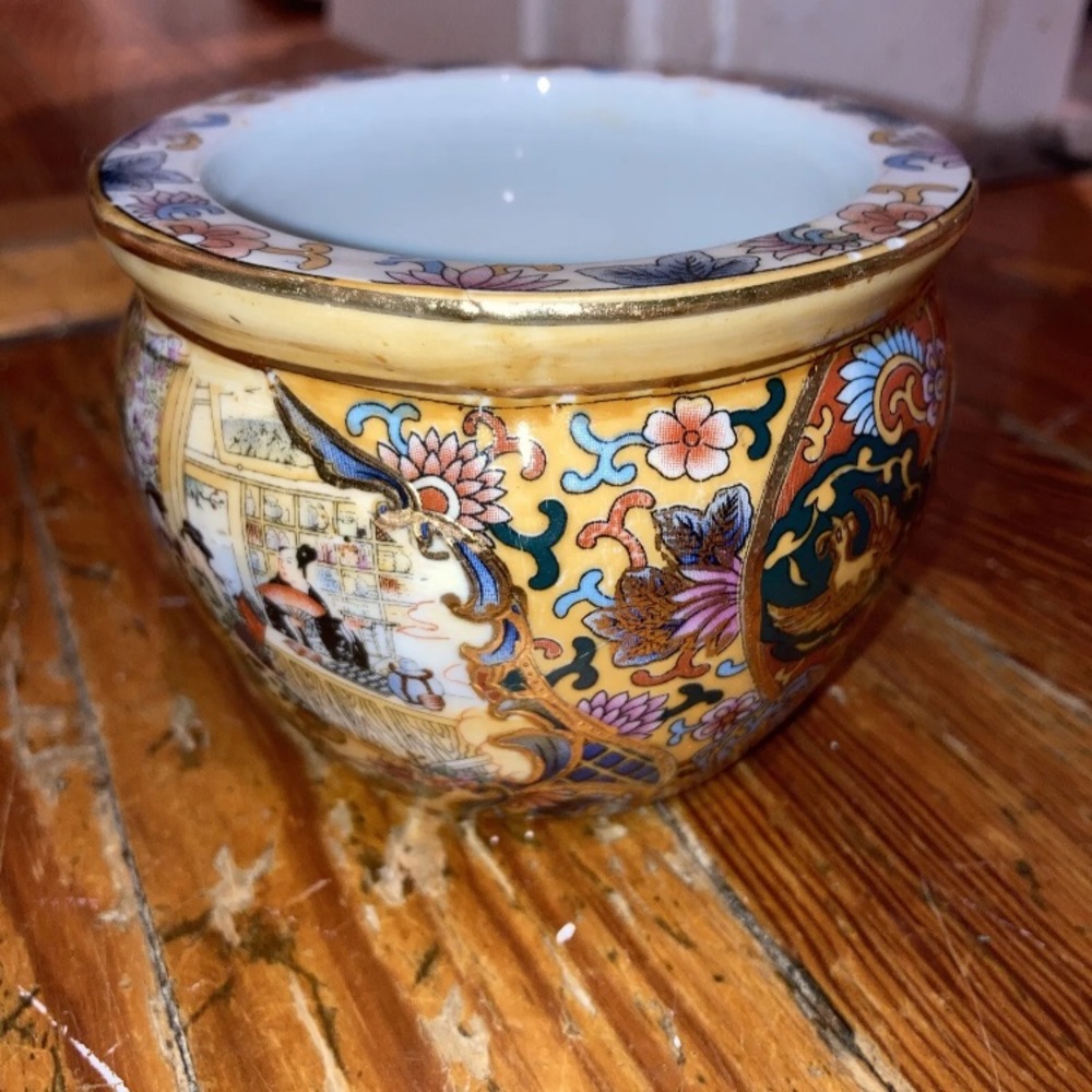 Vintage geisha girl planter/ bowl/ holder